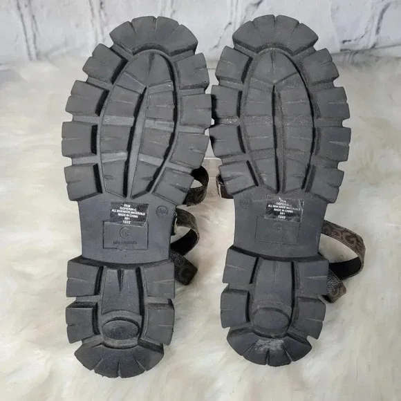 G by‎ GUESS Womens 8.5 Platform 90s 2000s Brown Lug Chunky Sandal Retro Preppy - Picture 11 of 12